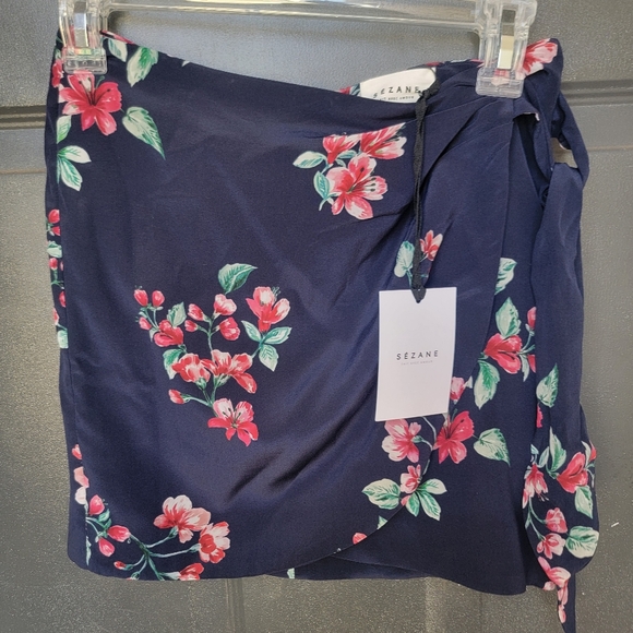 SEZANE Real Silk Navy Floral Wrap Skirt Sz 34 Small NWT - Picture 6 of 7
